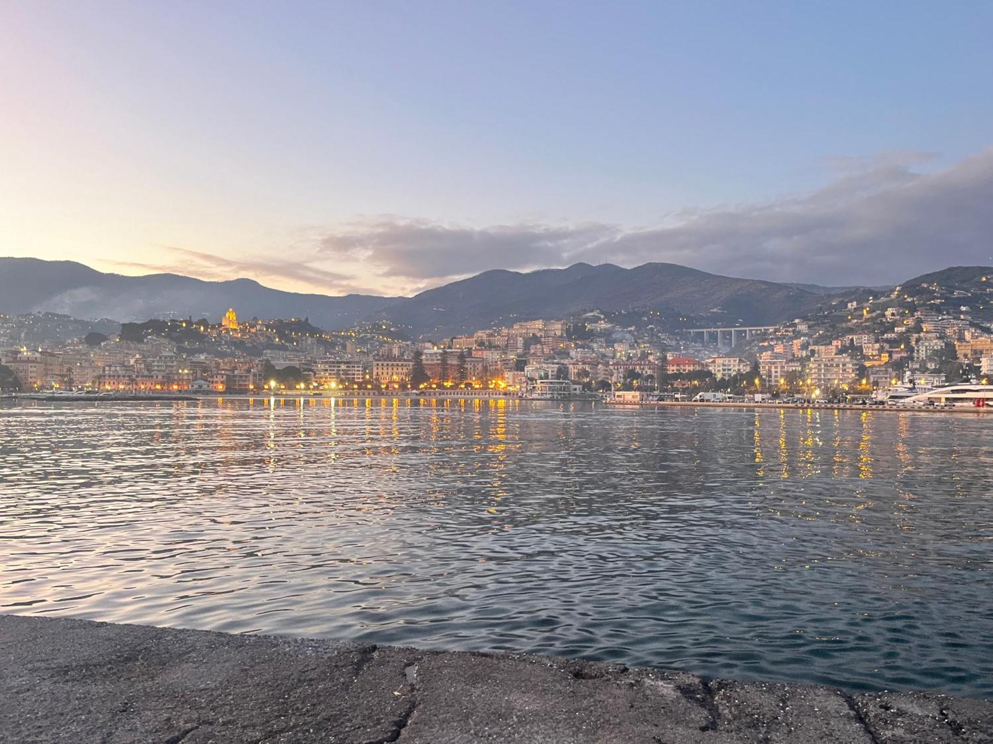 La Casa Di Flora Daire Sanremo Dış mekan fotoğraf